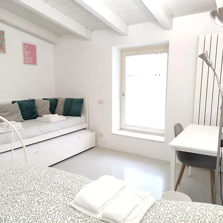 Apartamento Charming Courtyard Milán